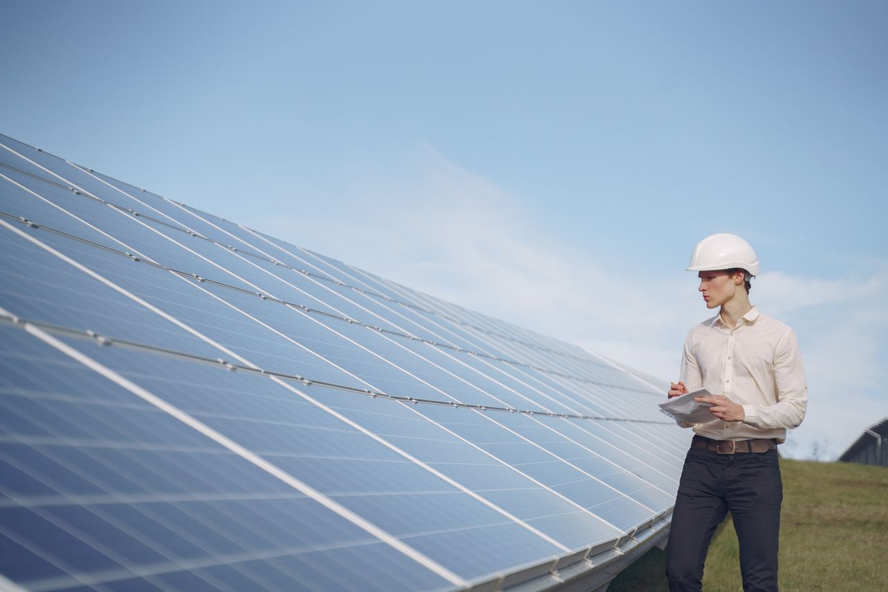 Autoconsumo solar 2026: Real Decreto-ley 7/2026 y cómo aprovecharlo